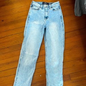 Hollister Mom Jeans